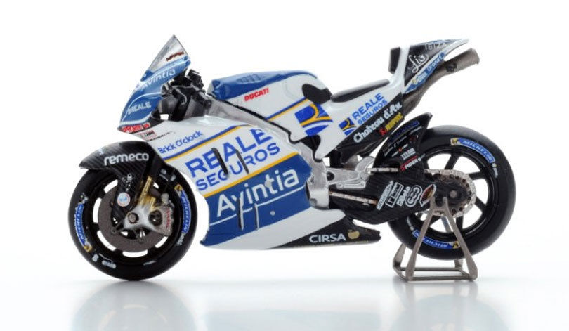 Spark 1:43 Ducati GP16 #8 Hector Barbera Reale Avintia Racing MotoGP Qatar 2017 M43024