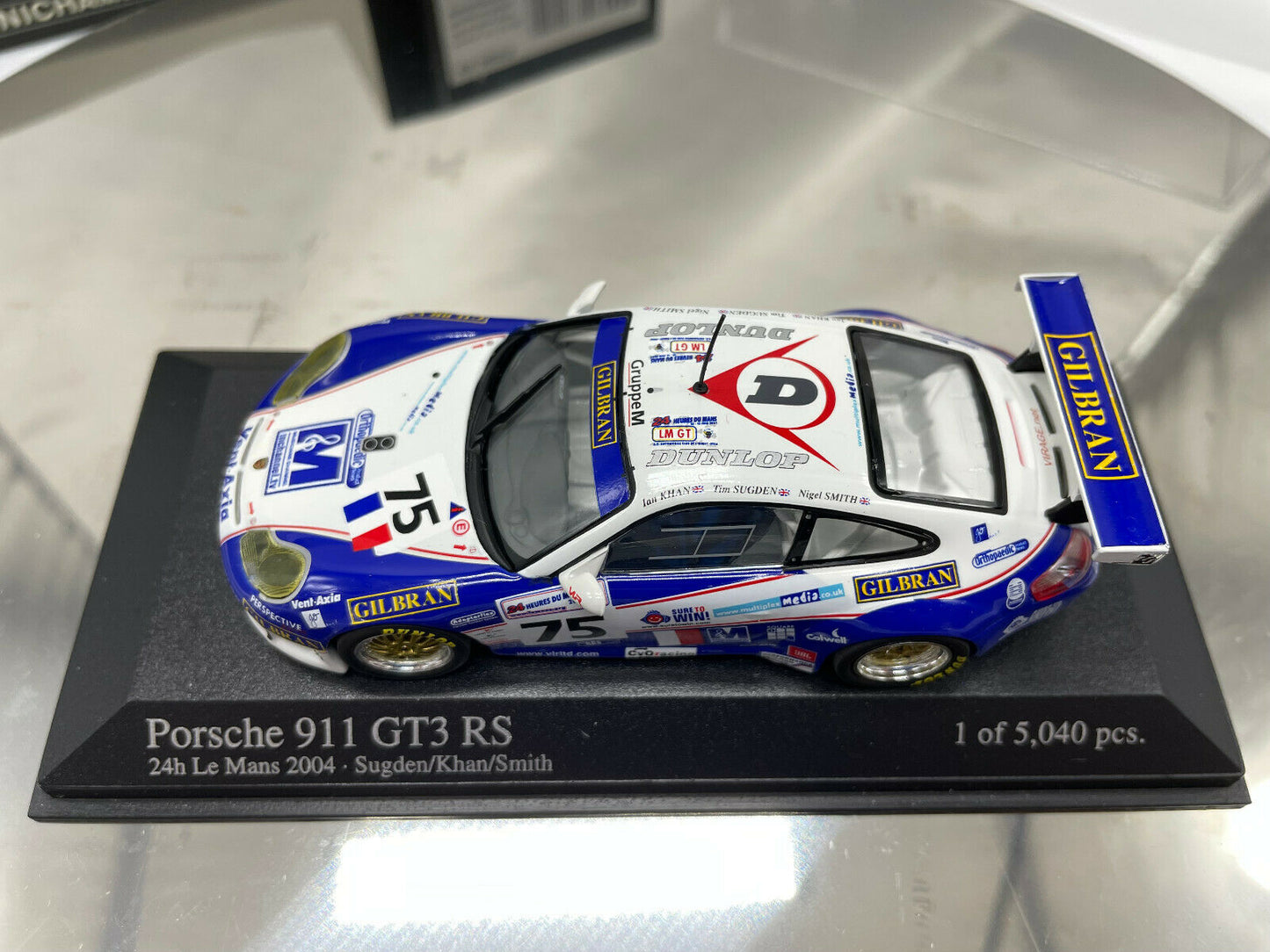 Minichamps 1:43 Porsche 911 GT3 RS #75 24h LeMans 2004 Sugden / Khan / Smith 400046975