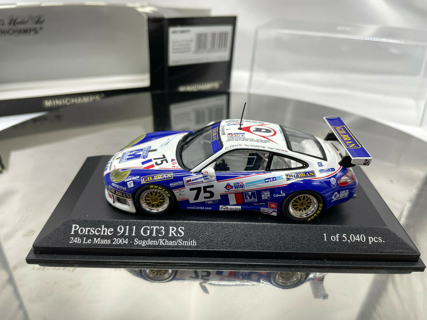 Minichamps 1:43 Porsche 911 GT3 RS #75 24h LeMans 2004 Sugden / Khan / Smith 400046975