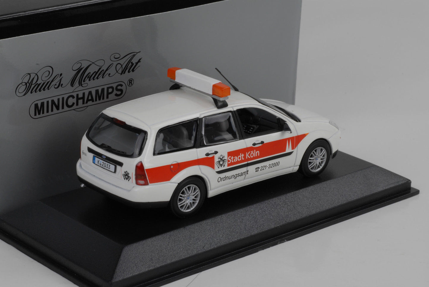 Minichamps 1:43 Ford Focus Turnier 1997 Ordnungsamt Köln 430087091