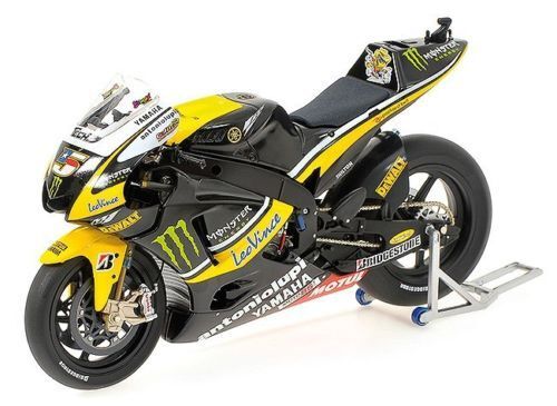 Minichamps 1:12 Yamaha YZR-M1 Colin Edwards #5 MotoGP 2010 123103005