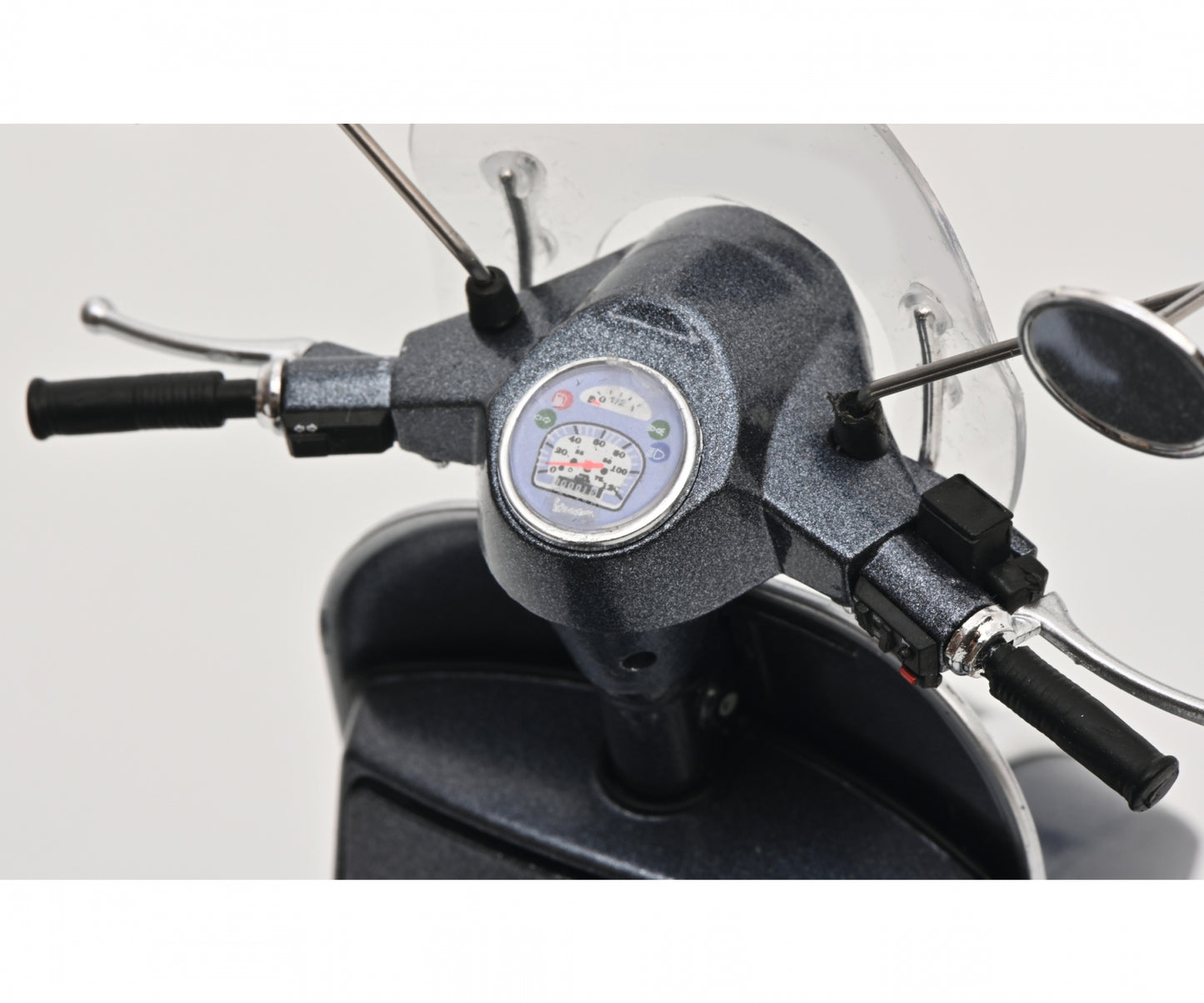 Schuco 1:10 Vespa PX 125 grigio 450667300
