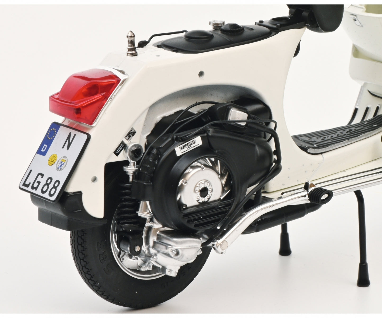 Schuco 1:10 Vespa PX 150 White 450667400